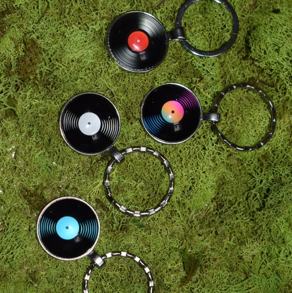 Vinyl Keychain - Picture 6 of 6